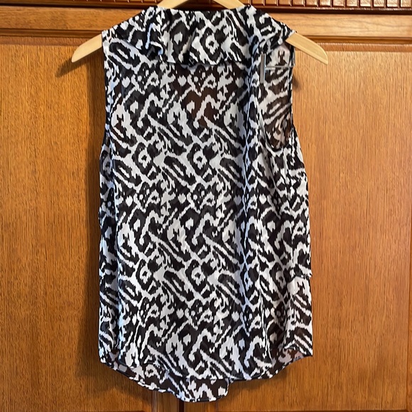 Loft top in excellent condition. - Picture 3 of 3